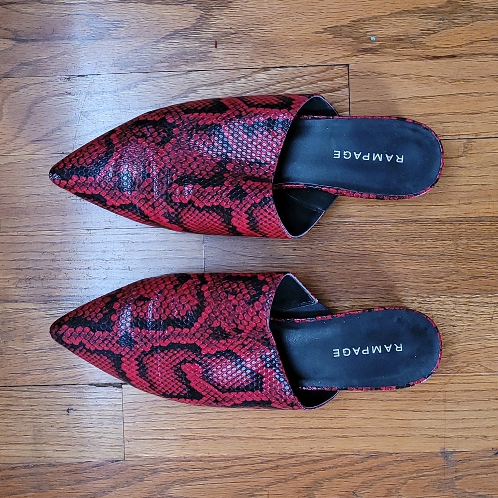 Rampage mules, size 9, red